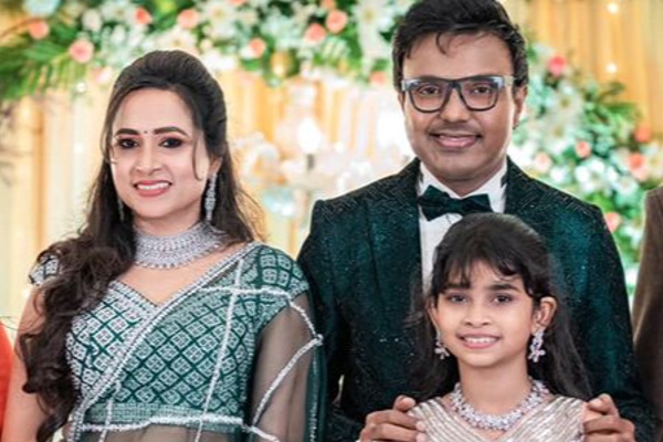 எங்க அப்பா செத்து இருக்கலாம் என கூறும் டி.இமானின் முதல் மனைவி மகள்கள்..! - தமிழ்நாடு
