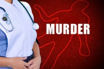 அலவாங்கால் குத்தி மனைவியைக் கொன்ற கணவன்: மதுபோதையில் வெறியாட்டம்