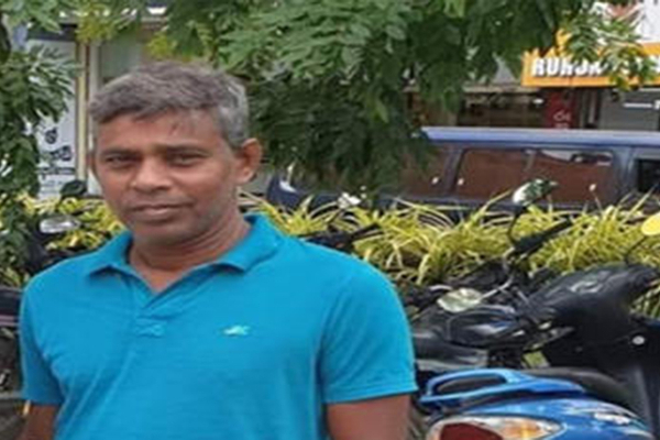 ஐந்து பிள்ளைகளின் அப்பாவின் நேர்மைக்கு கிடைத்த பாராட்டு | A Father Of Five Was Praised For His Honesty
