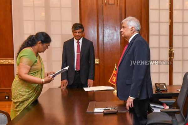 புதிய ஆளுநர்களுக்கு ஜனாதிபதி ரணில் நேரில் விடுத்த முக்கிய கோரிக்கை! | Ranil Main Request To The New Governors Sri Lanka