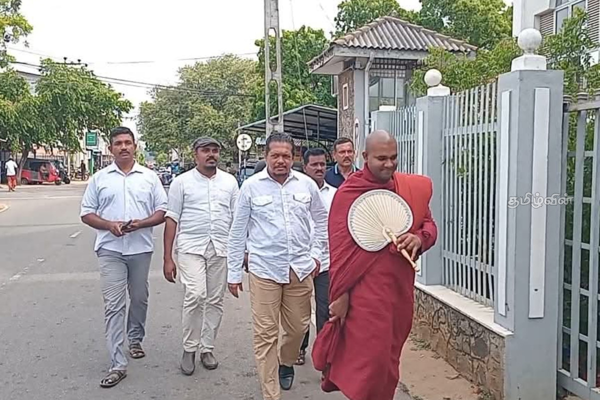 திருகோணமலை கடற்கரை சட்டவிரோத கட்டுமான விவகார வழக்கு ஒத்திவைப்பு | Illegal Construction Issue On Trincomalee Beach திருகோணமலை கடற்கரை சட்டவிரோத கட்டுமான விவகார வழக்கு ஒத்திவைப்பு | Illegal Construction Issue On Trincomalee Beach