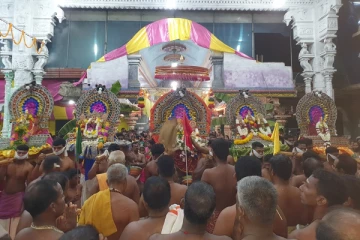 புகழ்பெற்ற மட்டக்களப்பு கொக்கட்டிச்சோலை தான்தோன்றீஸ்வரர் ஆலய 9ஆம் நாள் திருவிழா (Video)