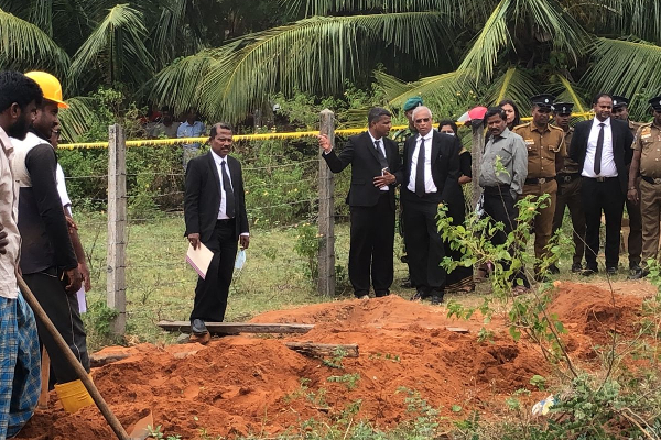 மனித புதைகுழிகளுக்கு சர்வதேச கண்காணிப்பை கோர முடியாதாம் - பாதுகாப்பு அமைச்சின் பதில் | Human Burials Mullaitivu Tamil Peoples Sri Lanka
