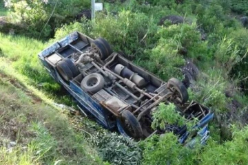 அதிகாலையில் இடம்பெற்ற பாரிய விபத்து: 17 பேருக்கு நேர்ந்த நிலை