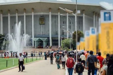 கொழும்பு கண்காட்சியில் சீன வியாபார அங்காடிகளை புறக்கணித்த இந்திய தூதர்