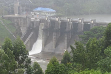 மழை காரணமாக 3 நீர்த்தேக்கங்களின் வான்கதவுகள் திறப்பு