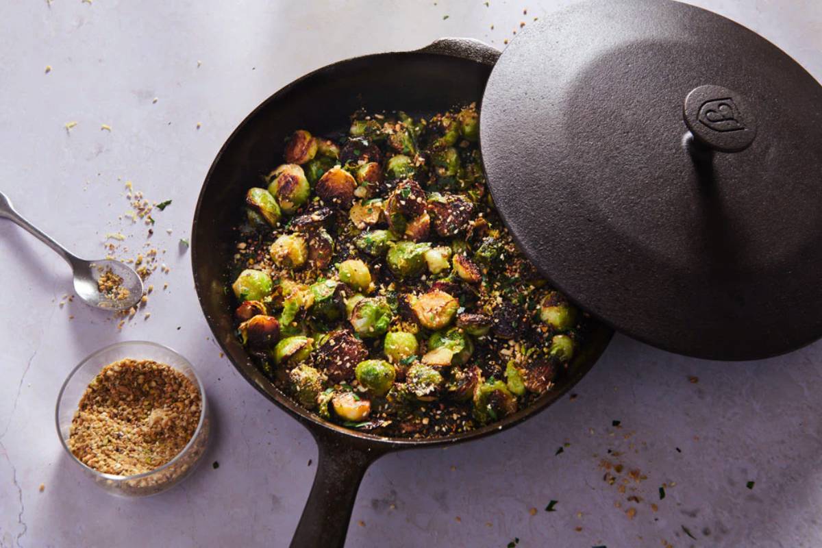 எந்த காய்கறிகளை இரும்புச் சட்டியில் சமைக்க வேண்டும், எவை சமைக்கக் கூடாது? | Which Vegetables Should Be Cooked In An Iron Pan