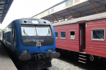 மின் தடைகளால் பாரிய சிக்களுக்குள்ளாகிய பொது போக்குவரத்து