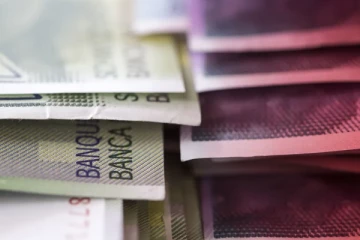 பணியாளர்களுக்கு சரியான நேரத்துக்கு சம்பளம் கொடுக்கும் நாடுகள்: முன்னிலை வகிக்கும் நாடு