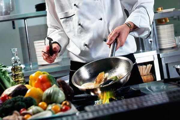 இந்தியாவின் பணக்கார சமையல் கலைஞர் இவர்தான்!! ஆனா மாதம்பட்டி ரங்கராஜ்? | Who S India S Richest Chef Today With Net Worth