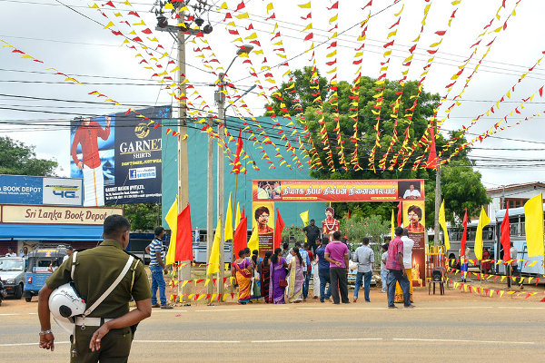 மற்றுமொரு இனமுறுகலை ஏற்படுத்தும் வகையிலேயே ஊர்திப்பயணம் மேற்கொள்ளப்படுகிறது: தயாசிறி ஜயசேகர சுட்டிக்காட்டு | Thileepan Remembrance Day