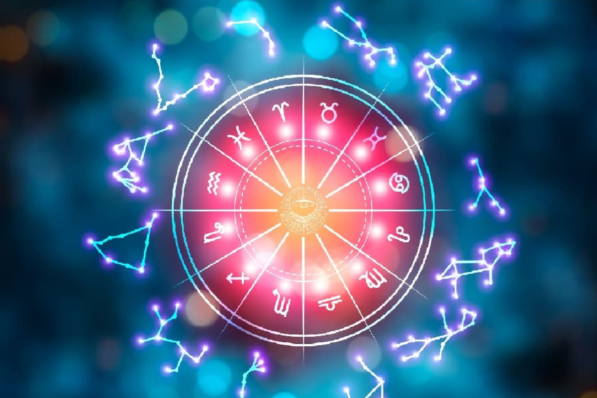 2026 ஏப்ரல் பலன்: மீன ராசியினர் இந்த விஷயங்களில் மிகவும் கவனமாக இருக்கவேண்டுமாம் | 2026 Pisces April Month Astrology Prediction