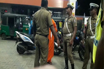தமிழர் பகுதி எரிபொருள் நிலையத்தில் சண்டித்தனம் காட்டிய பௌத்த துறவி!