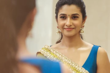 பிரியா பவானி ஷங்கர் சேலையில் செம கியூட் போட்டோஸ்