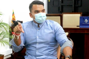 வீர மண்ணின் சரித்திரத்தை குழி தோண்டிப் புதைத்து விட்டீர்கள்! நாமல் உள்ளிட்டோருக்கு வலுக்கும் எதிர்ப்புக்கள் (Photo)