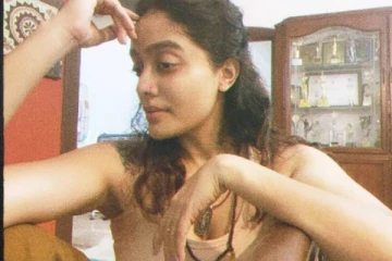 குளோசப் லுக்கில் போஸ்!! 32 வயதான அஜித் பட நடிகை வெளியிட்ட புகைப்படம்