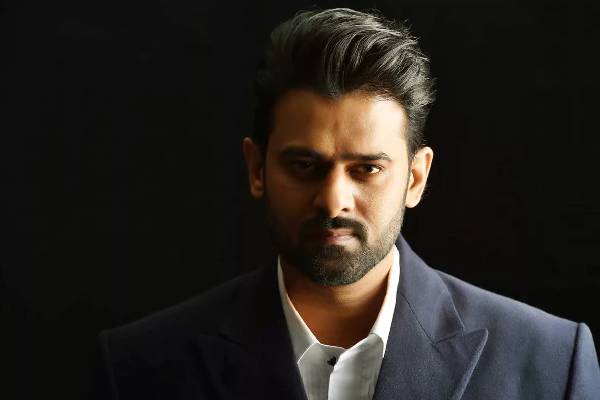 முடி உதிர்ந்து வயதான தோற்றத்தில் நடிகர் பிரபாஸ்.. பாகுபலி ஹீரோக்கு இந்த நிலையா? | Prabhas A I Photo Goes Viral