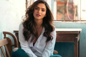 அப்போது விஜய் இப்போது தனுஷ்.. கயாடு லோஹரை வெச்சி செய்யும் நெட்டிசன்கள்