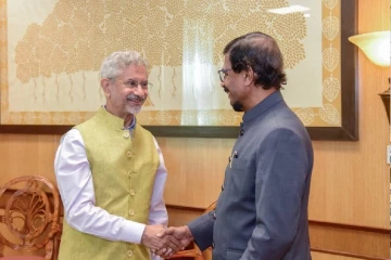 ஜெய்சங்கரை சந்தித்த டில்வின் சில்வா - இலங்கைக்கு இந்தியா அளித்த உறுதி