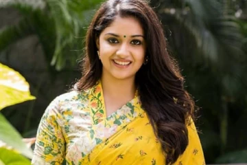 நடிகை கீர்த்தி சுரேஷ் போலவே இருக்கும் பிரபல நடிகை.. புகைப்படத்தை நீங்களே பாருங்க