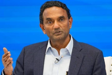 23,000 ஊழியர்களை பணிநீக்கம் செய்த பிரபல நிறுவன அதிகாரிக்கு ரூ 28 கோடி சம்பளம்