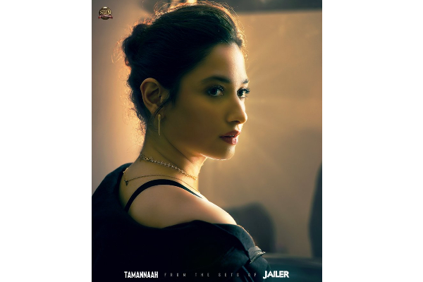 ஜெயிலர் படத்தின் படப்பிடிப்பில் என்ன நடக்கிறது தெரியுமா.. நடிகை தமன்னா வெளியிட்ட வீடியோ | Tamannah Post Jailer Shooting Spot Video ஜெயிலர் படத்தின் படப்பிடிப்பில் என்ன நடக்கிறது தெரியுமா.. நடிகை தமன்னா வெளியிட்ட வீடியோ | Tamannah Post Jailer Shooting Spot Video