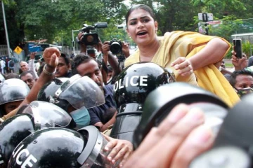 ஹிருணிகாவை கண்டு பயப்படும் ராஜபக்சவினர்! வெளிவரும் பின்னணி