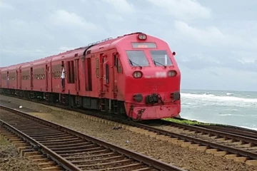 கரையோர ரயில் போக்குவரத்துக்கு பாதிப்பு