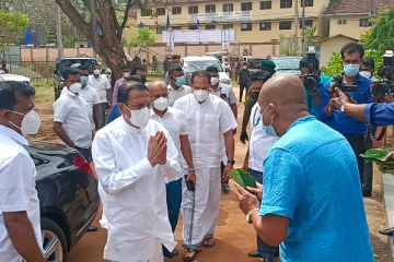 வவுனியாவில் உயர்தரப்பரீட்சைக்கு இடையூறு ஏற்படுத்திய சுதந்திர கட்சியின் மாநாடு