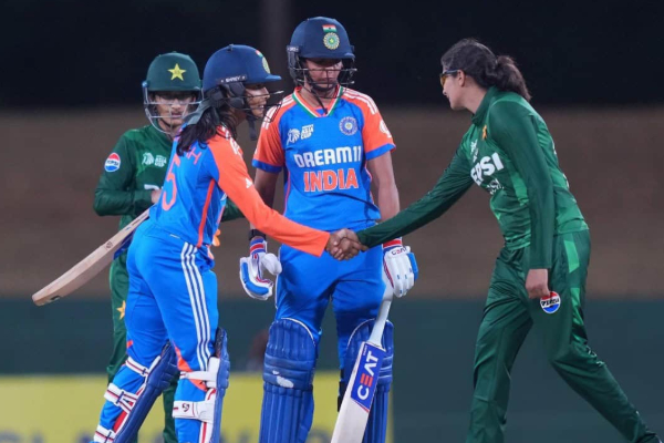 India vs Pakistan no handshake in women worldcup