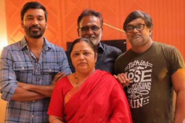 சாமி..என்ன விட்டுடுங்க, கெஞ்சி கேட்ட தனுஷ்!! விடாமல் திட்டிய செல்வராகவன்.. | Kashthuri Raja Said About Dhanush Filmography சாமி..என்ன விட்டுடுங்க, கெஞ்சி கேட்ட தனுஷ்!! விடாமல் திட்டிய செல்வராகவன்.. | Kashthuri Raja Said About Dhanush Filmography