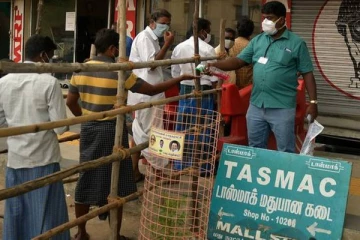 தமிழகத்தில் இன்று முதல் இரவு ஊரடங்கு அமல்  - டாஸ்மாக் கடைகளின் நேரம் என்ன?