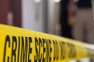 පොලිස් උප පරීක්ෂකවරයෙක් අවියක් පත්තු කරගනිමින් කළ අගතිය..