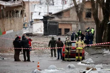 உக்ரைனின் இரு பெரிய நகரங்களை குறிவைத்து ஏவுகணை தாக்குதல் நடத்திய ரஷ்யா!