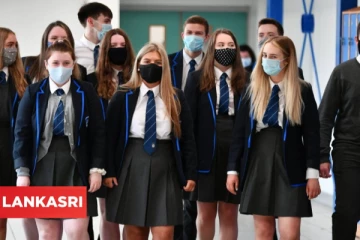 பிரித்தானியாவில் நாளை பள்ளிகள் திறப்பு! மக்களை எச்சரிக்கையாக இருக்குமாறு போரிஸ் ஜான்சன் வலியுறுத்தல்