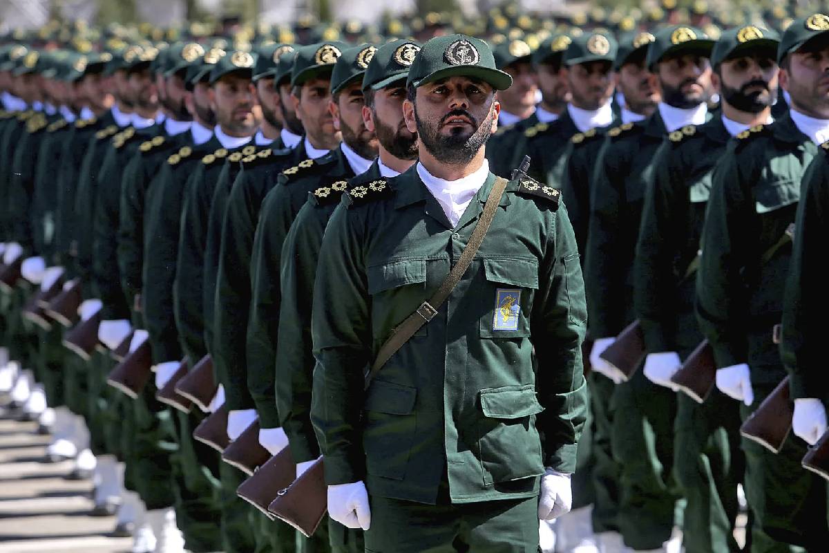 அமெரிக்காவை எதிர்ப்பவர்கள் முட்டாள்கள்... ஈரானின் எண்ணெய் வளத்தை குறிவைக்கும் ட்ரம்ப் | Us Objectors Stupid People அமெரிக்காவை எதிர்ப்பவர்கள் முட்டாள்கள்... ஈரானின் எண்ணெய் வளத்தை குறிவைக்கும் ட்ரம்ப் | Us Objectors Stupid People