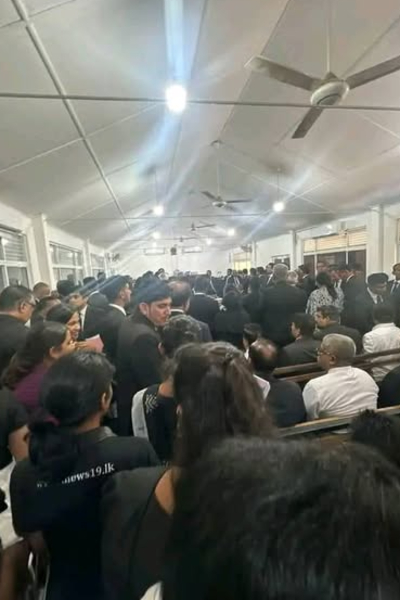 விசாரணைக்கு எடுத்துக்கொள்ளப்பட்ட ரணில் வழக்கு! சட்டத்தரணிகளால் நிரம்பியுள்ள நீதிமன்ற அறை.. | Ranil S Case To Be Heard Today