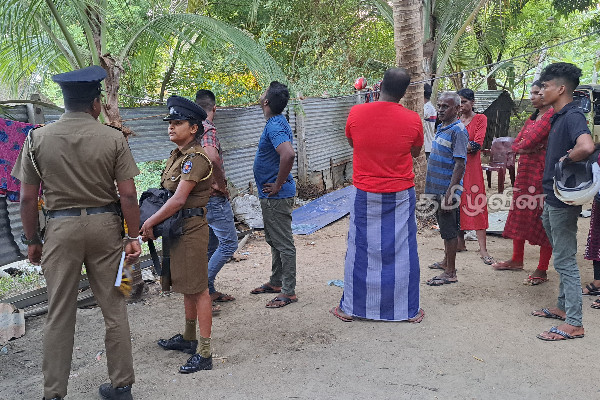 யாழ். வண்ணார் பண்ணை பகுதியில் மீட்கப்பட்ட சிசுவின் சடலம் (Photos) | Decomposed Death Body Of Child Recovered In Jaffna