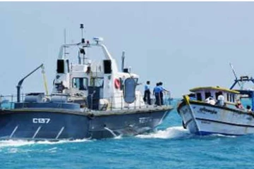 யாழில் அத்துமீறி நுழைந்த இந்திய மீனவர்கள் கைது