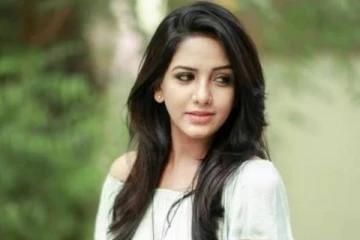 35 வயதிலும் படு பிட்டாக இருக்கும் சீரியல் நடிகை பாவ்னி ரெட்டியின் டயட் பிளான் என்ன தெரியுமா?