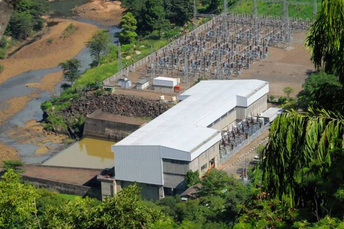 தேசிய மின்சார கட்டமைப்புக்கு ஏற்படப்போகும் மின்சார இழப்பு! சம்பிக்கவின் எச்சரிக்கை | Champika Ranawaka Electricity