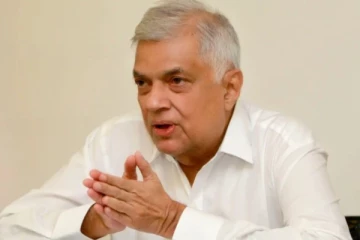 වාහන ධාවනය කළ හැකි තෙල් නිපදවූ තරුණයා - එම තෙල් භාවිතා කරනවද නැද්ද..? අගමැතිගෙන් තීරණයක්.