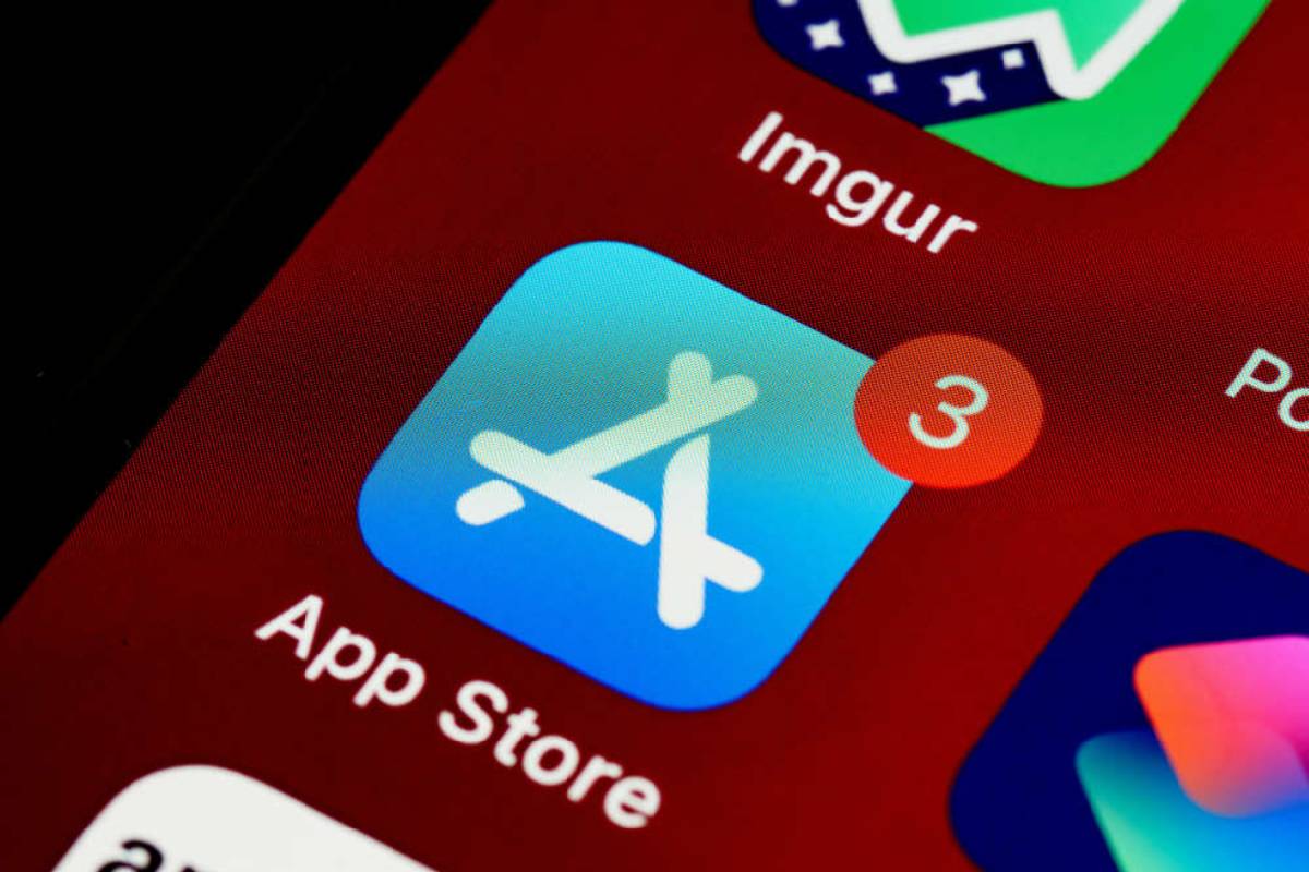 சுவிட்சர்லாந்தில் பல்லாயிரக்கணக்கானோருக்கு வந்த குறுஞ்செய்தி: ஒரு எச்சரிக்கை செய்தி | Swiss Phone Users Received Activation Code Scam