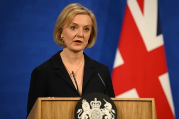 லிஸ் ட்ரஸ் ராஜினாமா: வருத்தத்துடன் பிரதமர் அலுவலகத்தில் பேசியது என்ன?