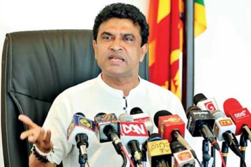 ரணிலை பயன்படுத்தி எதிர்கட்சியை பலவீனப்படுத்த முயற்சி! நளின் பண்டார