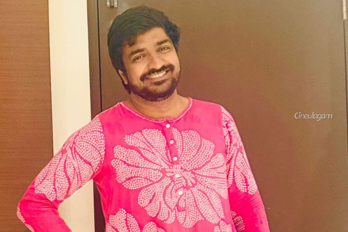 மகளுக்காக சுடிதார் போடும் நடிகர் சதிஷ்.. புகைப்படங்களை பாருங்க | Actor Sathish Wear Chudithar For His Daughter