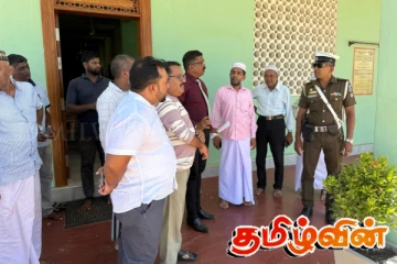 கடலரிப்பு அபாயம் தொடர்பில் மாவட்ட அரசாங்க அதிபர் நேரடி விஜயம் மேற்கொண்டு உடனடி தீர்வு