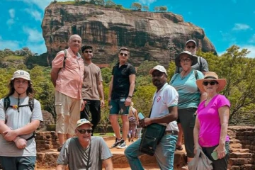 இலங்கைக்கு படையெடுக்கும் சுற்றுலா பயணிகள்!