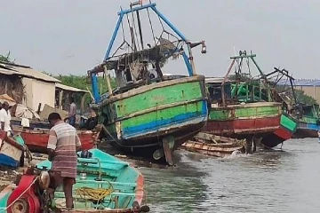 யாழில் ஏலம் விடப்படவுள்ள இந்திய இழுவை படகுகள்!