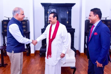 மகிந்தவை நேரில் சந்தித்த புதிய இந்தியத் தூதுவர்